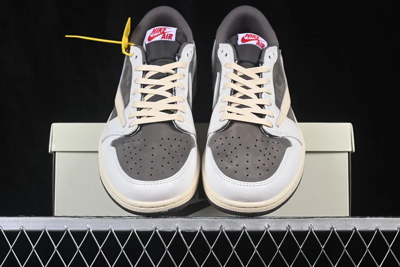 All categories Air Jordan Jordan series basketball shoes Air Jordan 1 Low GX foreign trade version Travis Scott x Air Jordan 1 Low OG AJ1 Joe 1 undercut low top full head layer DM7866-162